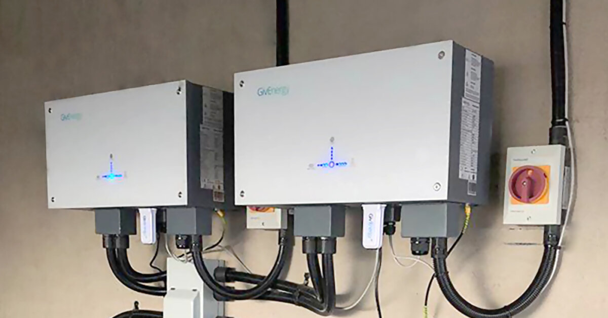 Givenergy 3 6kw Hybrid Inverters And 5kwh Batteries Picture 1 The GivEnergy Hybrid Inverter